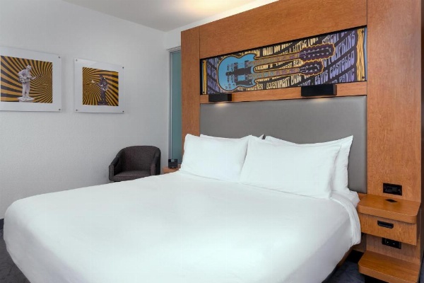 Aloft - Asheville Downtown image 11